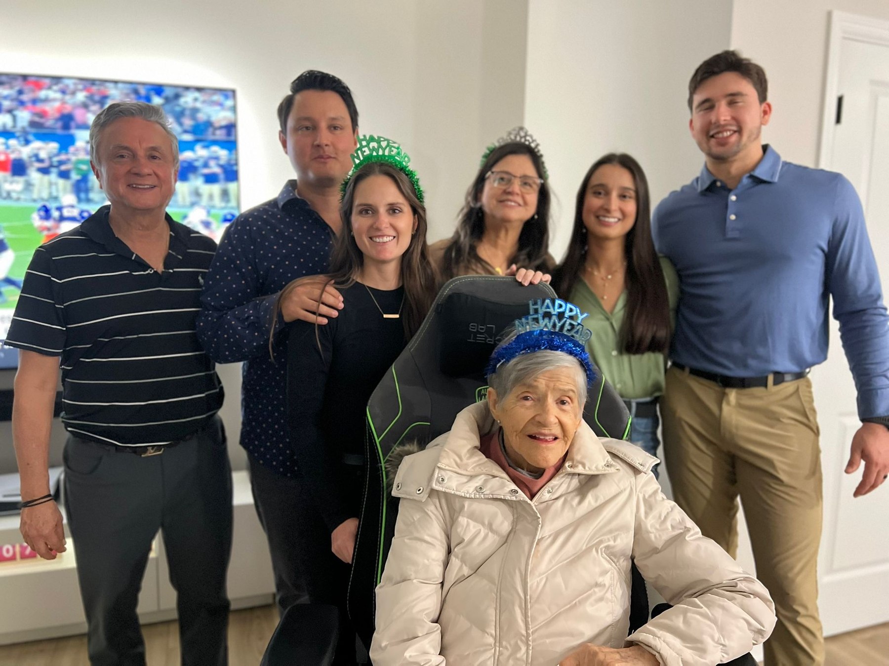 Flor rodeada de su familia en Año Nuevo